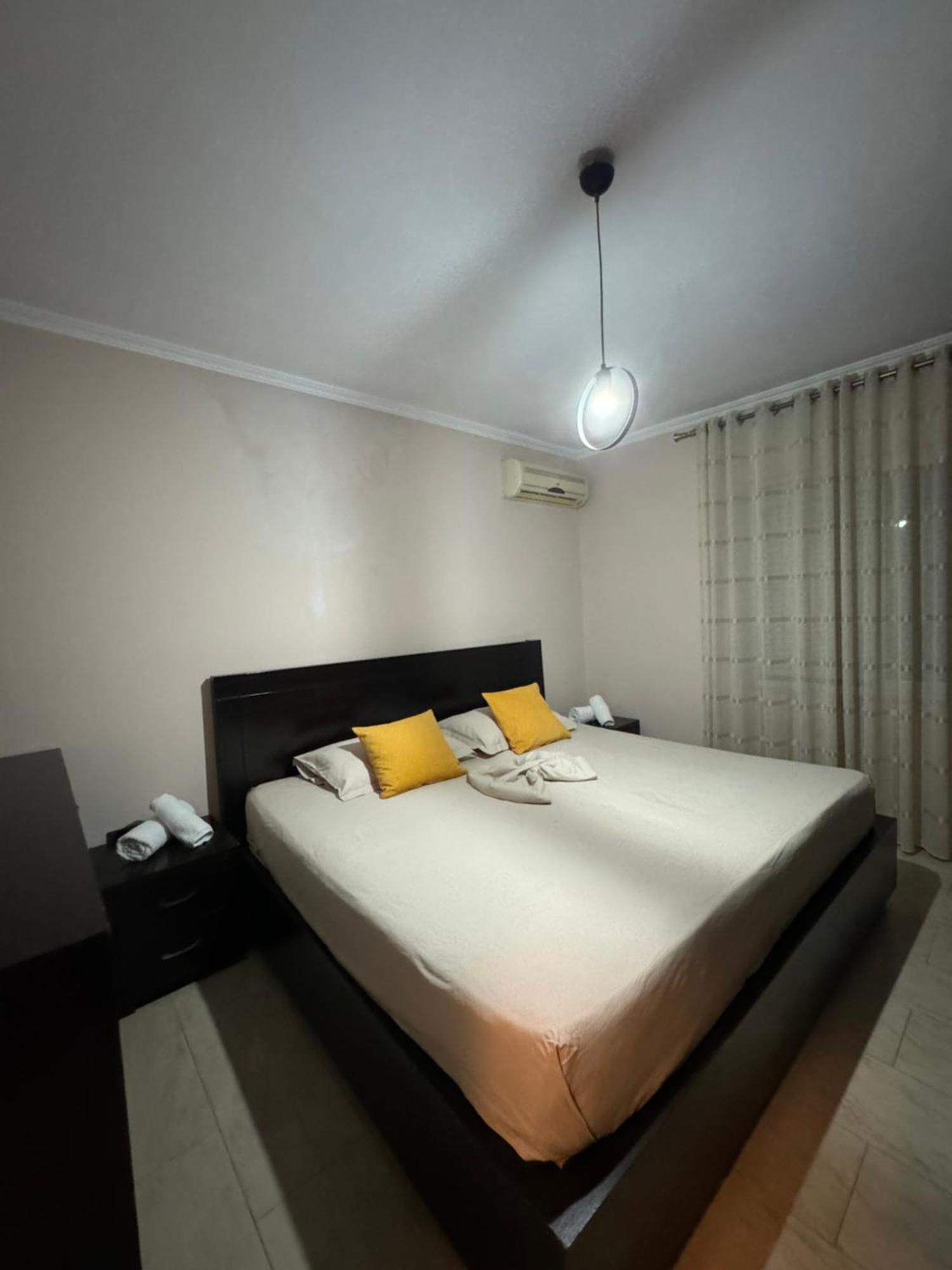 Toptani Center Apartment Tirana Exteriör bild